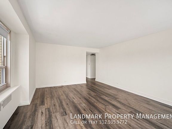 5th image of 3950 N Lake Shore Dr APT 400