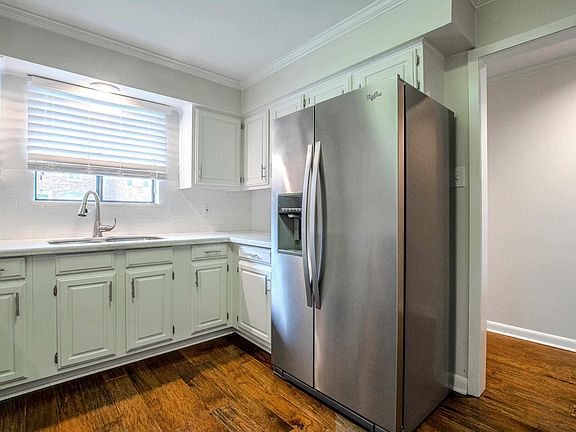 5th image of 2824 Foxcroft Rd APT 63