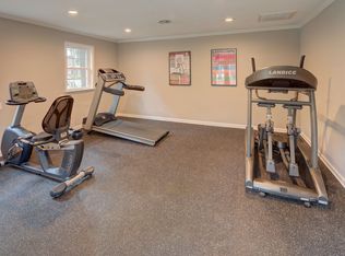 Thousand Oaks Apartments & Townhomes, Virginia Beach, VA 23454