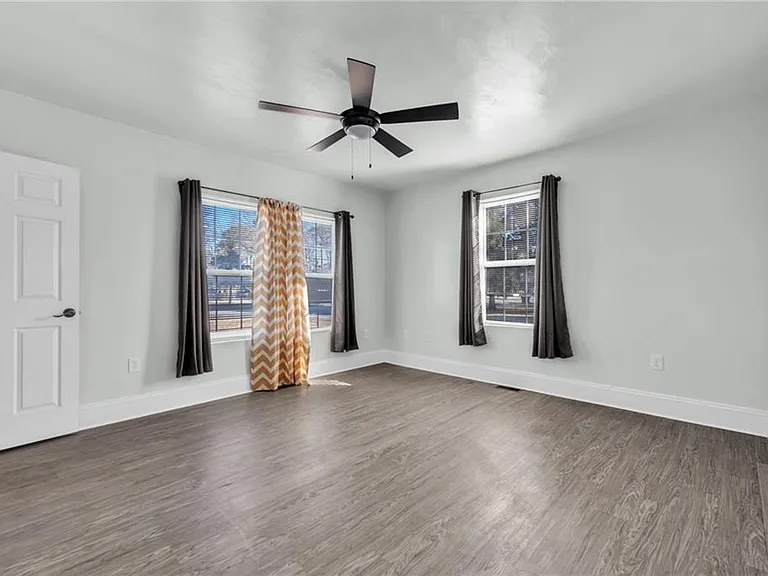 8411 Chesapeake Blvd — Photo 10