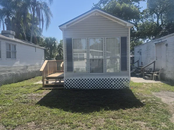 5318 Edgewater Dr, Orlando, FL 32810