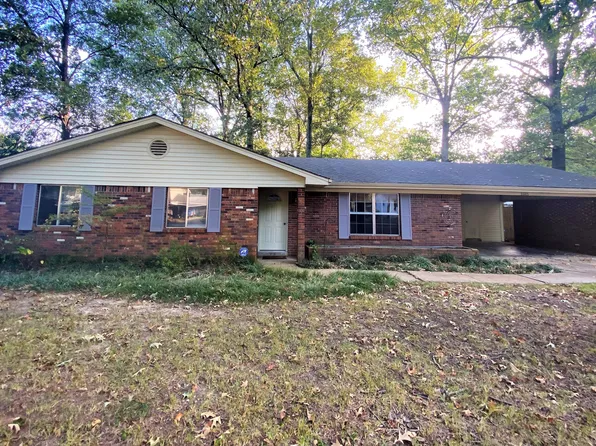 2003 Pin Oak Dr, Starkville, MS 39759