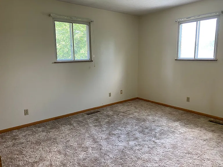 2600 Cleveland Ave — Photo 3