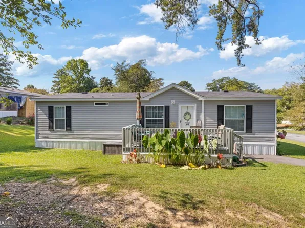 26 E Meadow Ln SW, Conyers, GA 30012