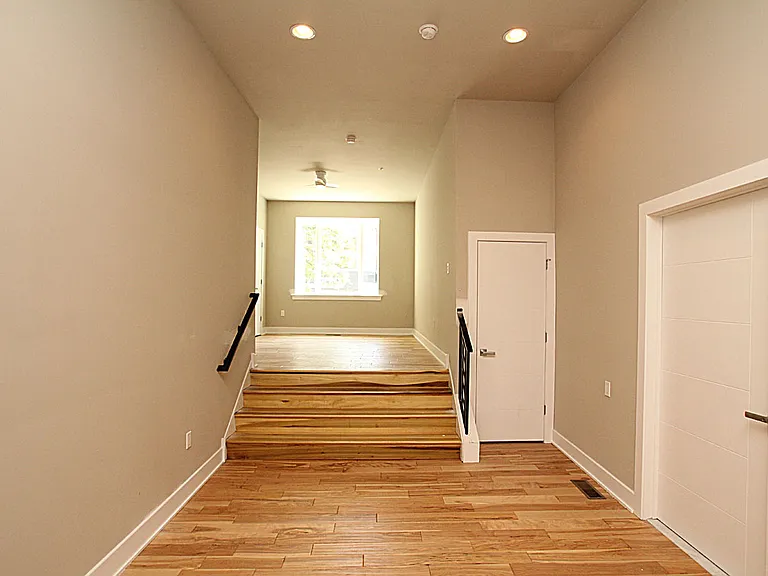 2701 W Girard Ave #4 — Photo 3
