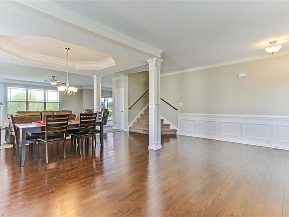 5th image of 309 Cape Fear Way