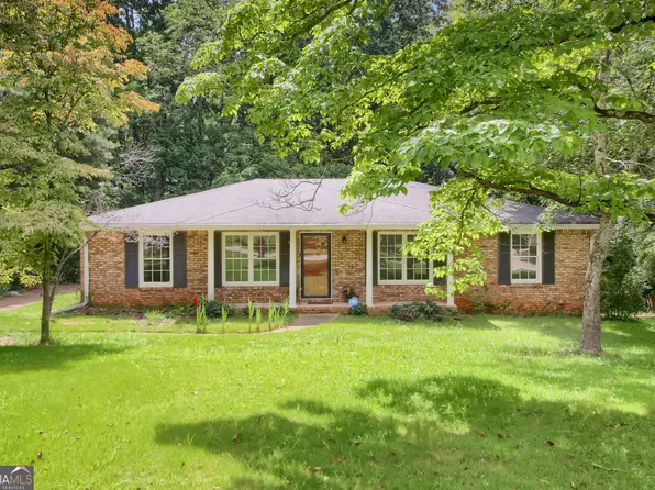 3180 S Elizabeth Dr, Douglasville, GA 30135