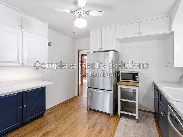 8511 Florence Ave — Photo 30