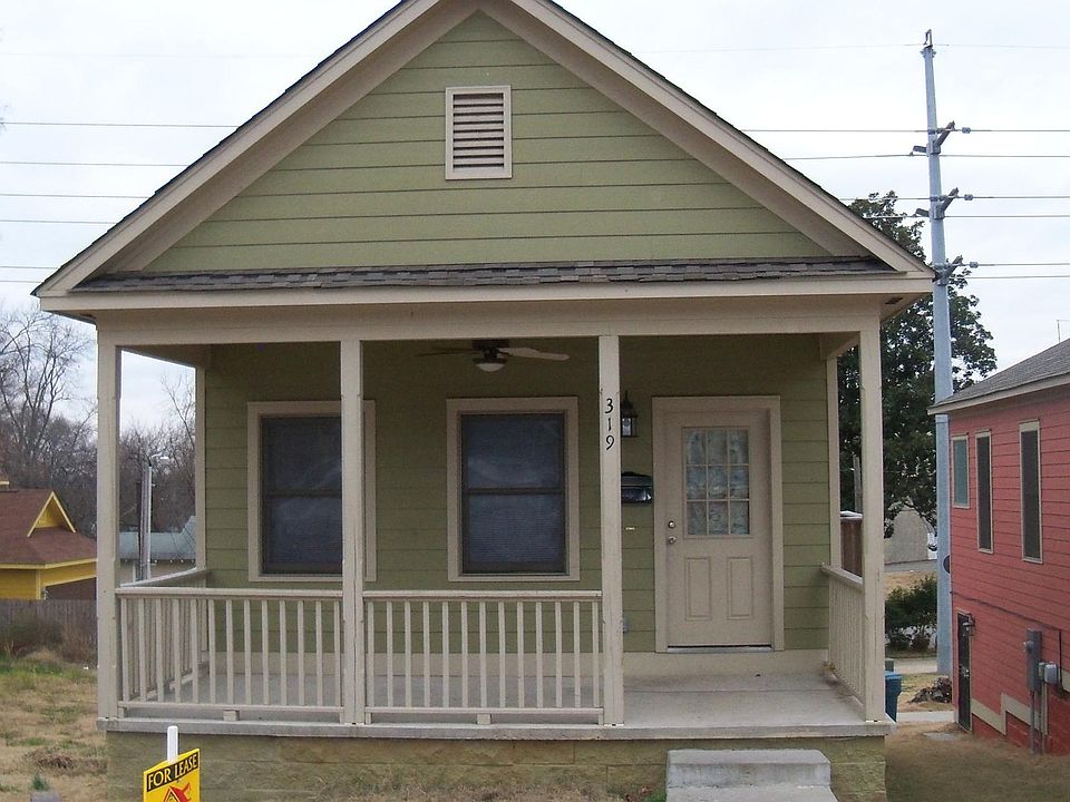 1st image of 319 W 23rd St