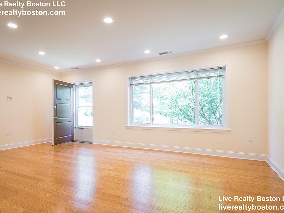 2nd image of 106 Gerry Rd