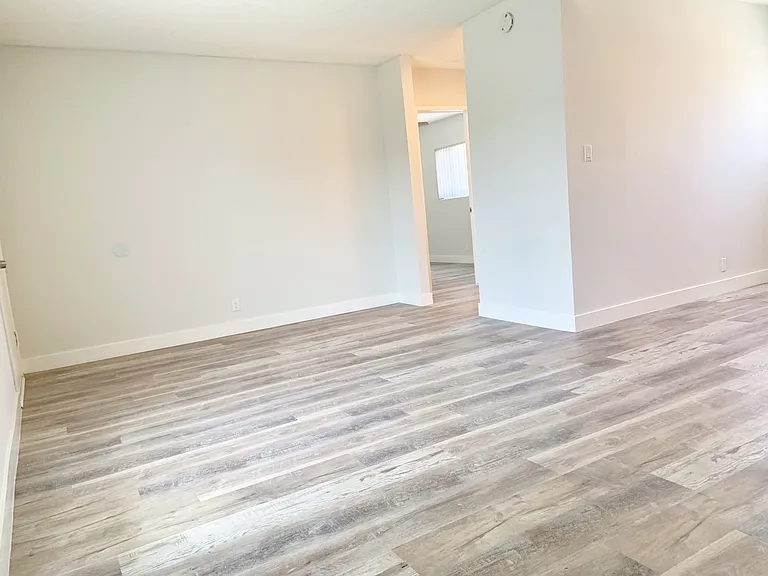 4050 W El Segundo Blvd — Photo 7