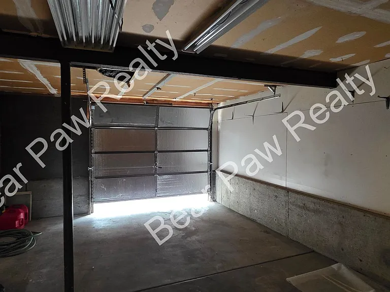 279 Reed Ave — Photo 23
