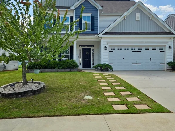 717 Pollyanna Dr, Greenville, SC 29605