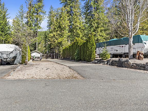 2nd image of 2698 Blind Bay Rd #G37