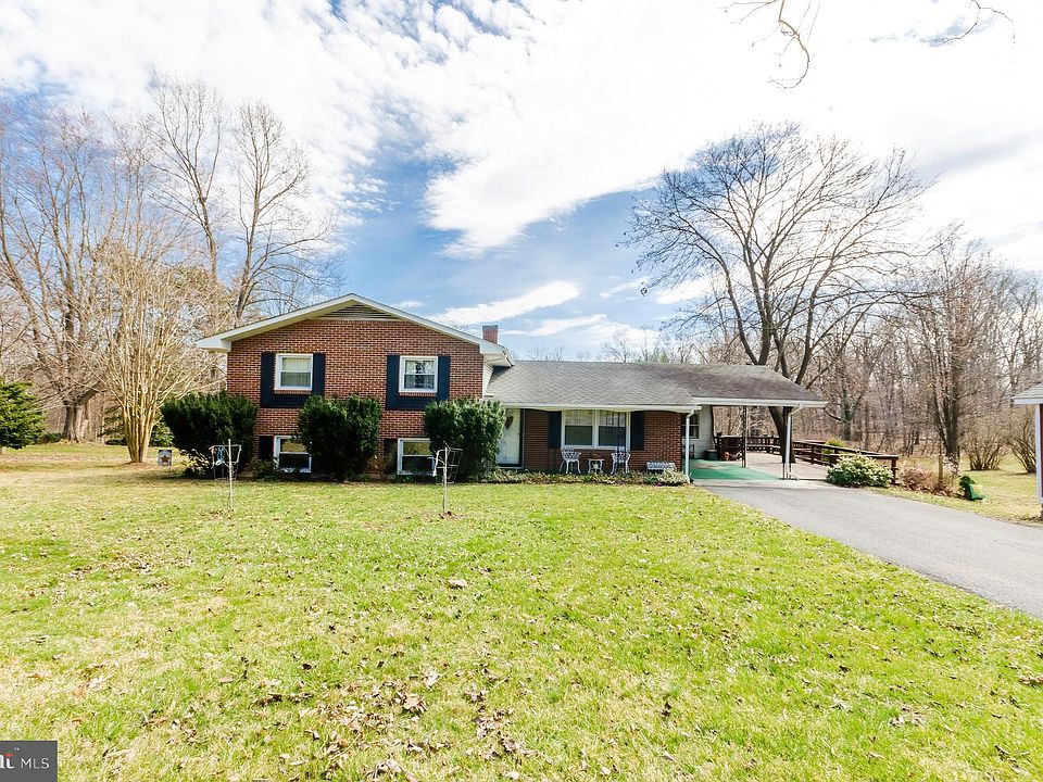 1st image of 147 Capon Heights Ln