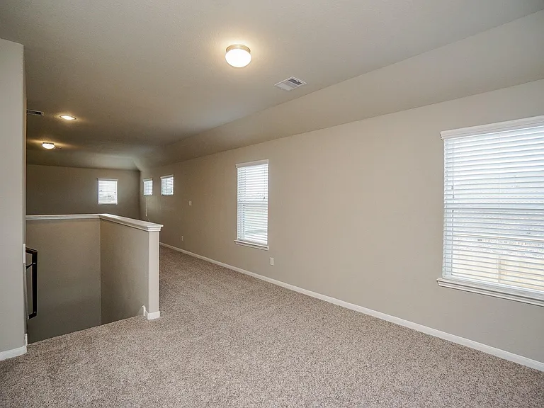 5463 Grand View Dr — Photo 27