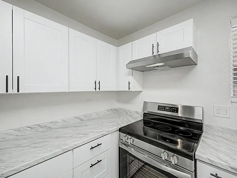 9514 N. 8th St — Photo 29