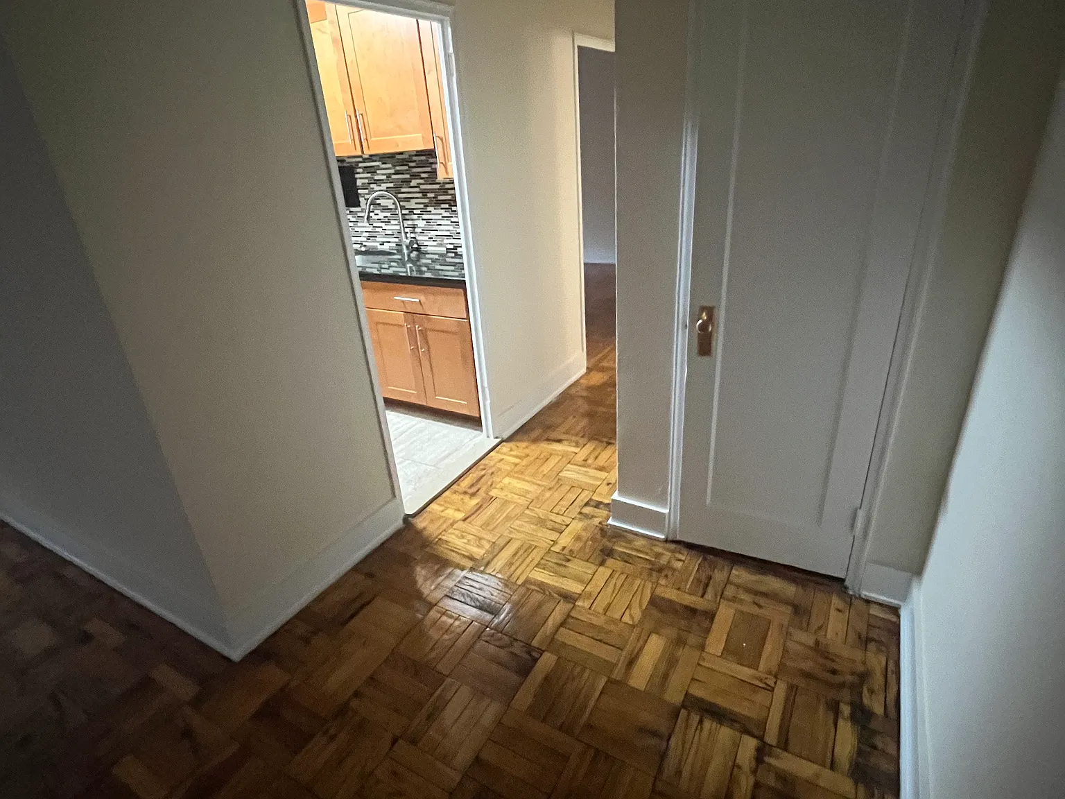 1 bed, 800 sqft, $2,400 — Photo 1