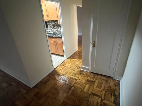69-21 185th St #1A, Fresh Meadows, NY 11365