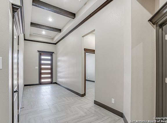 4th image of 22914 Kendall Way