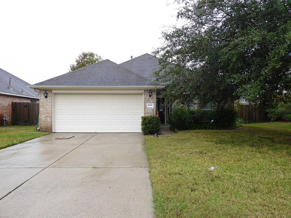 1st image of 1009 Brazos Ct