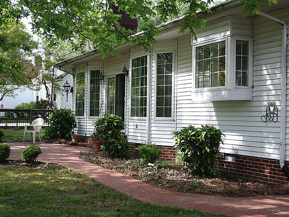 5th image of 4505 Duke Dr