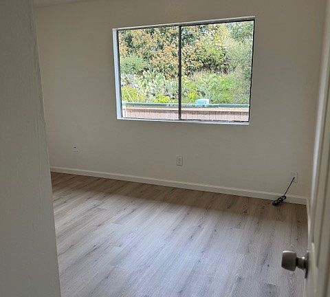 5th image of 418 Winchester Dr