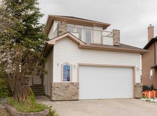 6 W Bow Ridge Close, Cochrane, AB T4C1V8