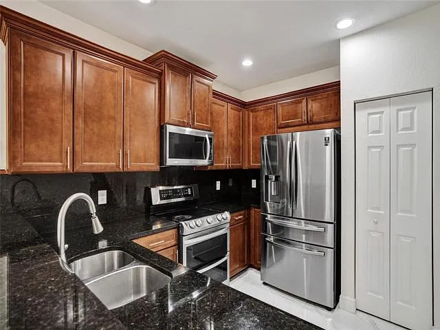 8768 NW 98th Ave — Photo 19