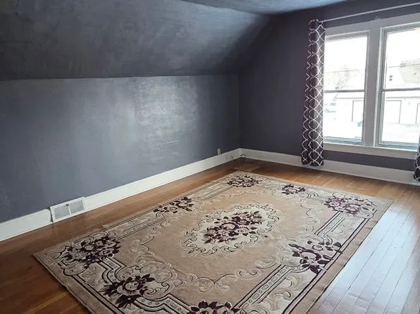 609 11th St NW, Austin, MN 55912