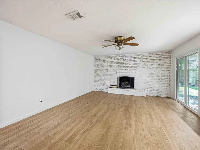16202 Mill Point Dr — Photo 7