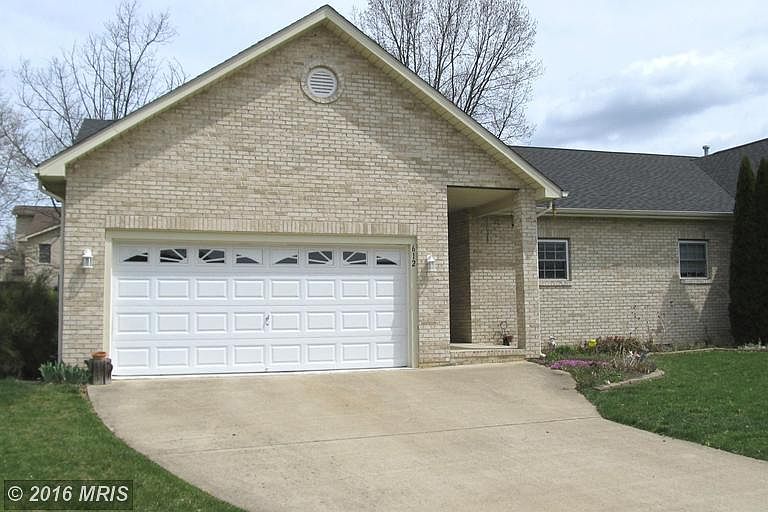 1st image of 612 Allegheny Cir