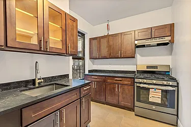 Rented by Pistilli Realty Group