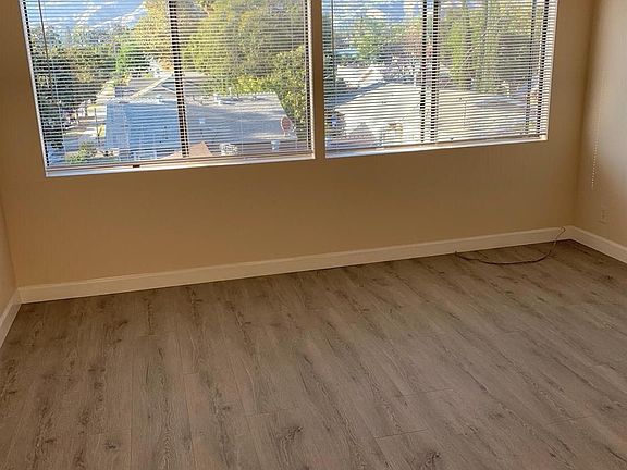 2nd image of 671 Myrtle St #6
