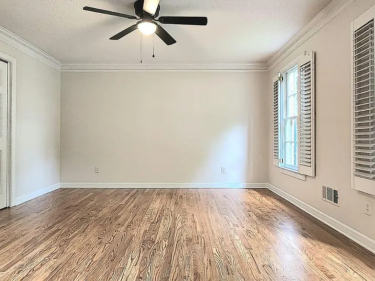 11165 Wilshire Chase Dr — Photo 8