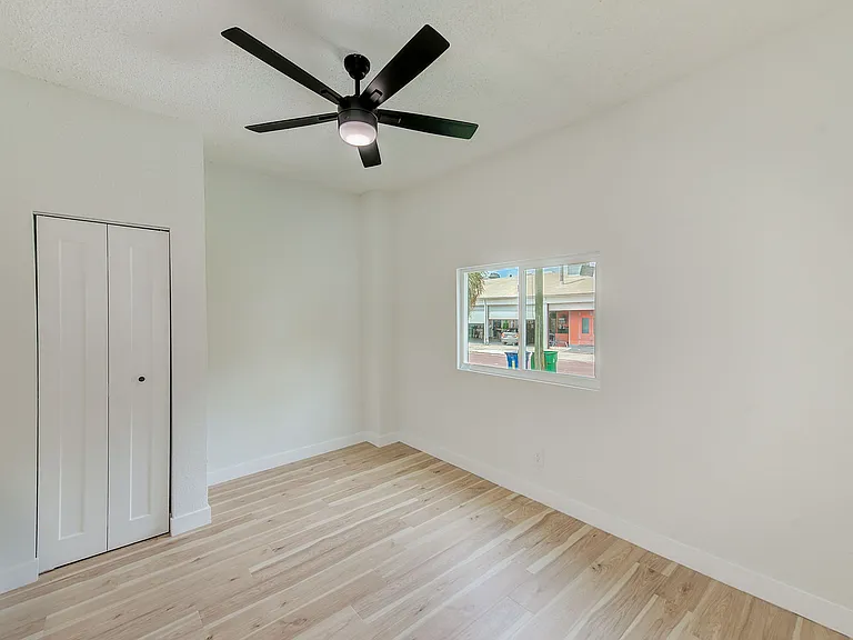 3307 N Morgan St — Photo 14