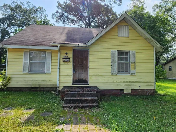 1305 N Mosby Ave, El Dorado, AR 71730