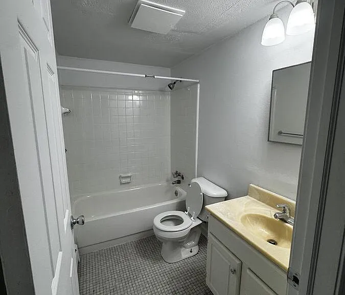 512 Washtenaw Ave #17 — Photo 11