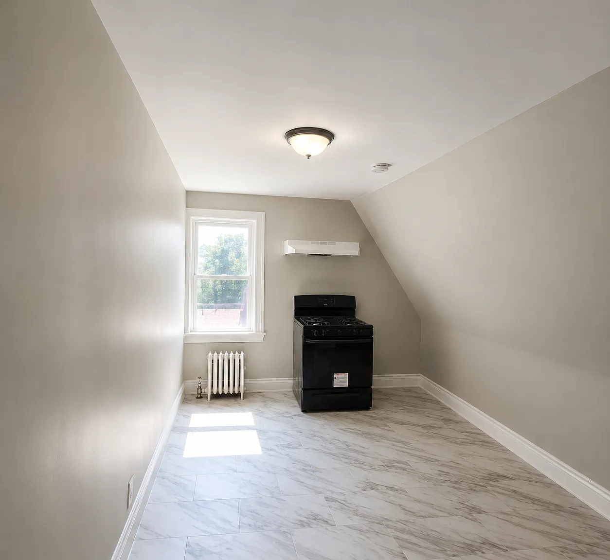 413 Summer Ave — Photo 1