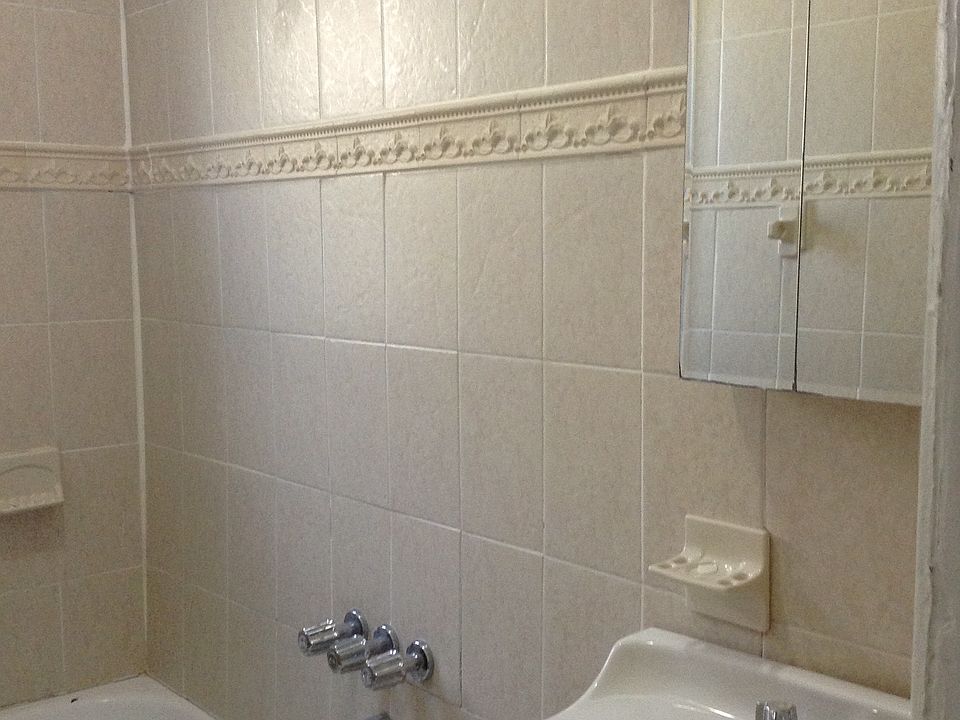 2nd image of 1373 Sterling Pl APT B16