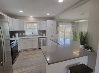 9317 Mockingbird Dr, Omaha, NE 68127