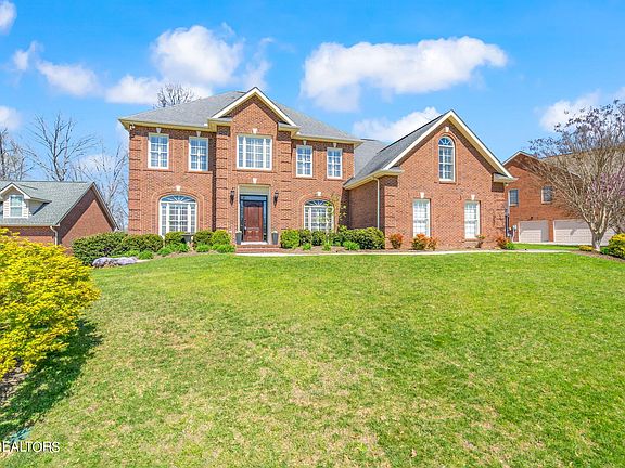 2nd image of 8324 Lake Village Cir
