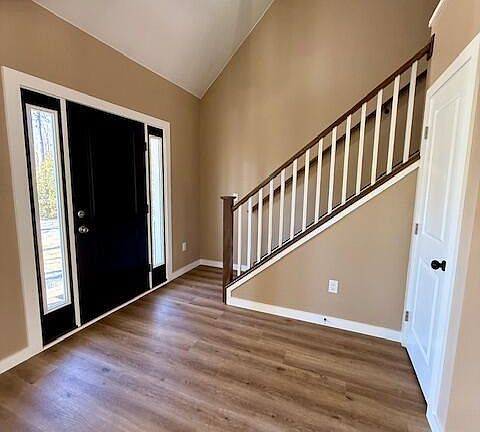 3rd image of 330 Coach Rd