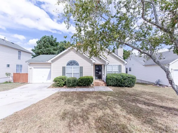 425 Eagles Flight Ln, Riverdale, GA 30274