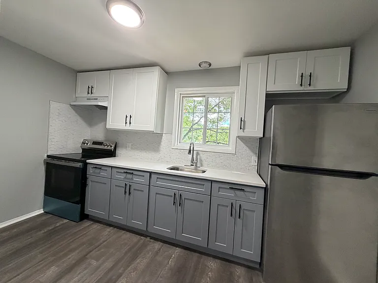 258 Eastern Ave #7A — Photo 3