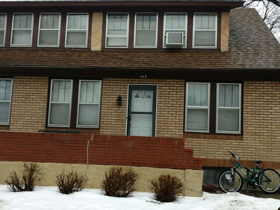 Picture 612 N 1st St #1