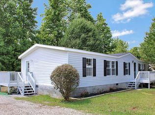71 Mossy Trl, Cleveland, GA 30528