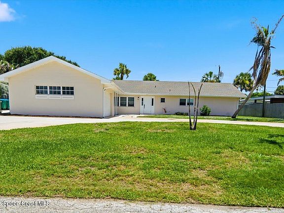 3rd image of 309 Banyan Way