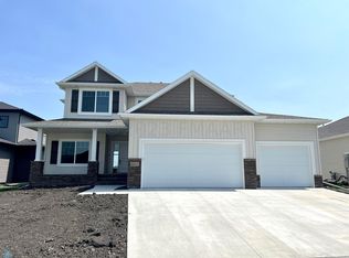 8832 Northern Lights Ave, Horace, ND