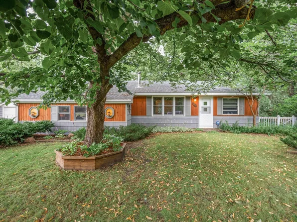 926 74 1/2 Ave N, Brooklyn Park, MN 55444